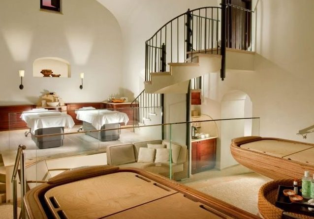 Monastero-Santa-Rosa-WanderLuxe-Destinations-Luxury-Hotel-Representation